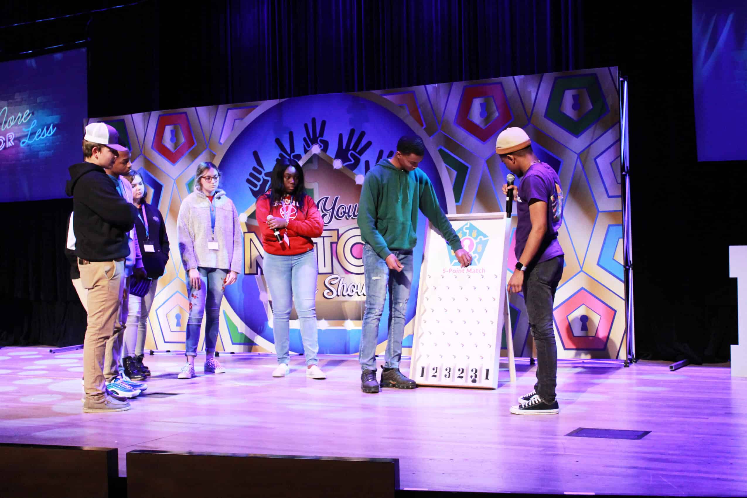 Students on stage at LOSFA Days 2020 for Louisiana college financial aid.